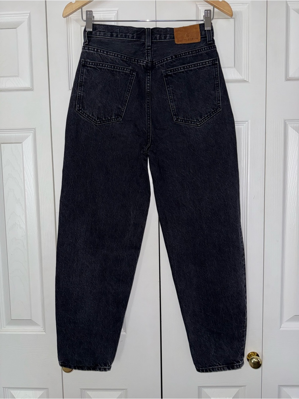 Aritzia Denim Forum The Gia High Rise Carrot Size 25/L26